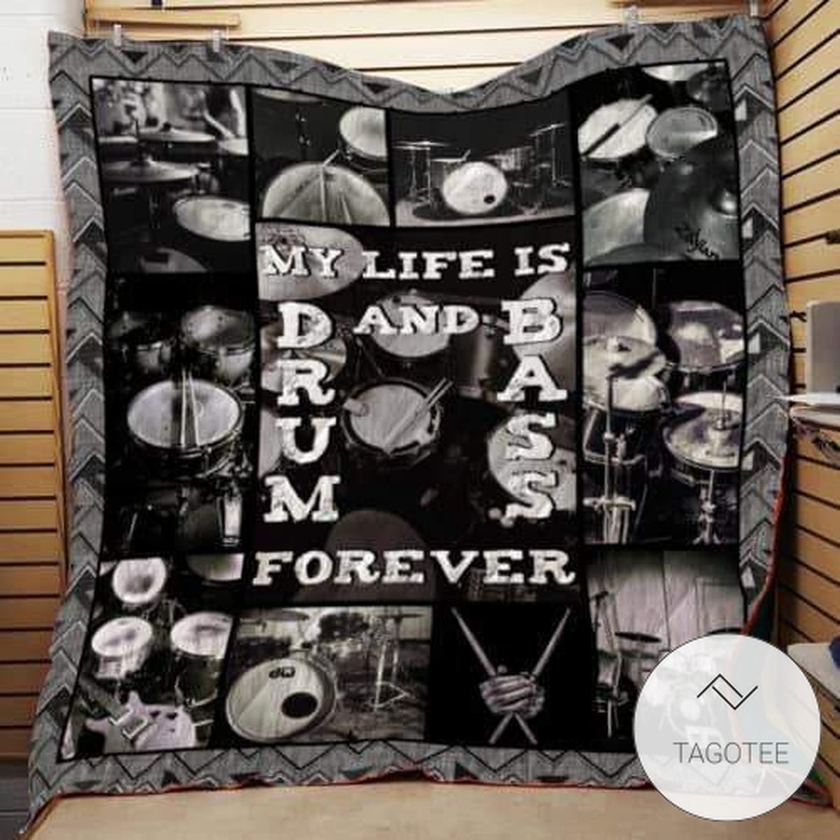 My Life Is Drum And Bass Quilt Blanket