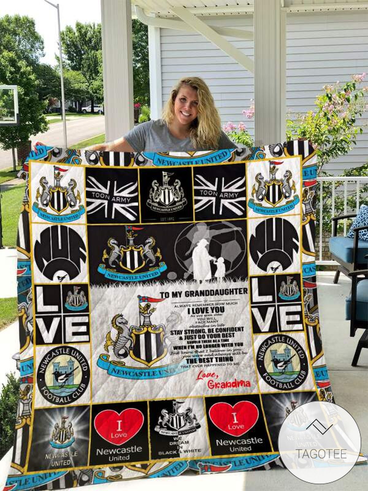 Newcastle United F.C To My Granddaughter Love Grandmom Quilt Blanket