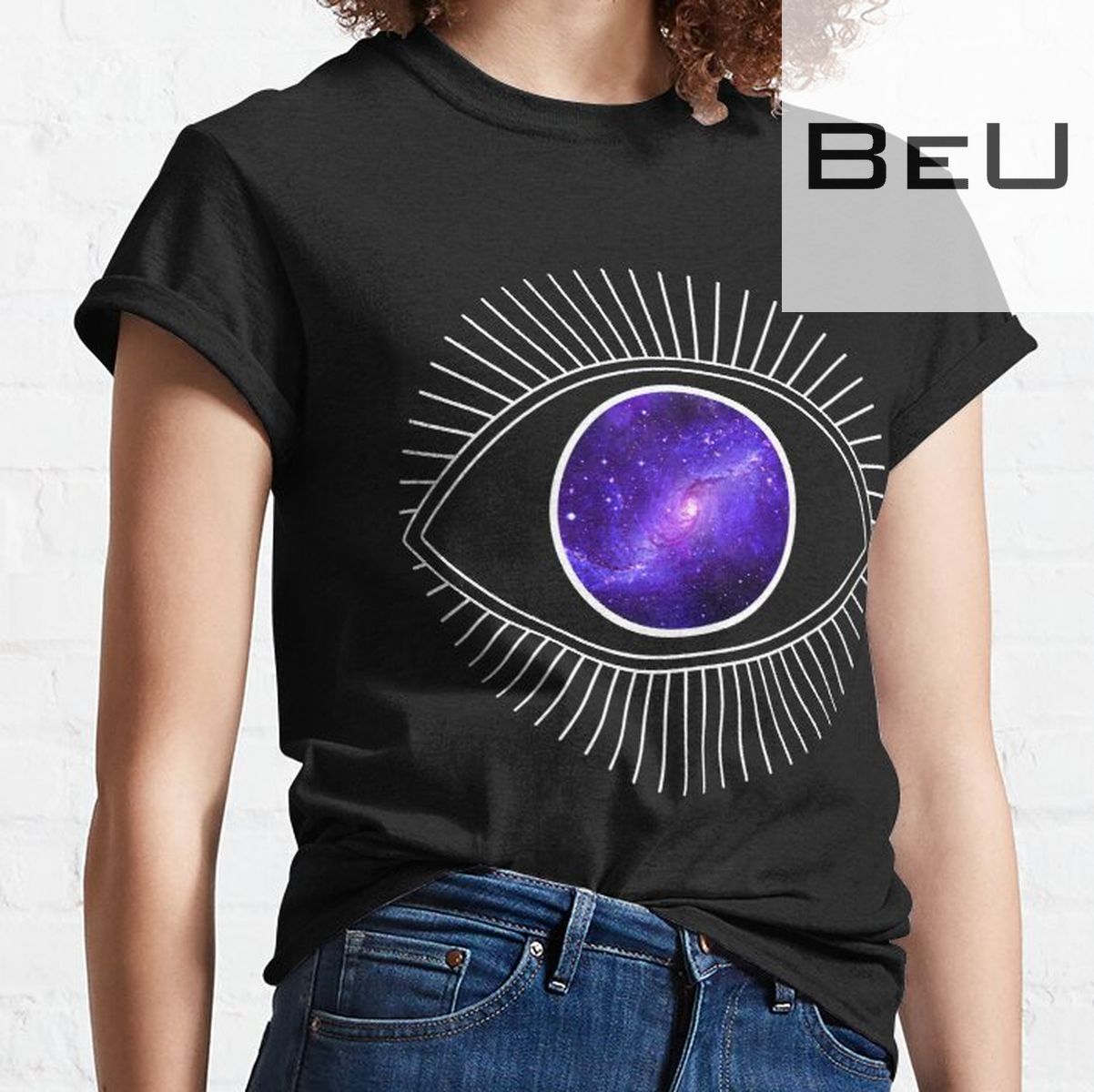 Round Tarot Eye To The Universe T-shirt